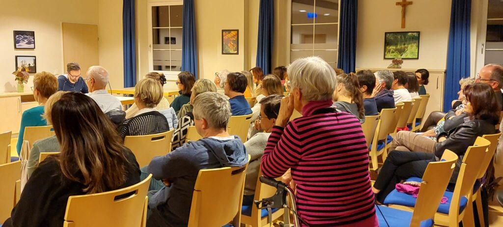 Veranstaltung: Zwischen Mauern